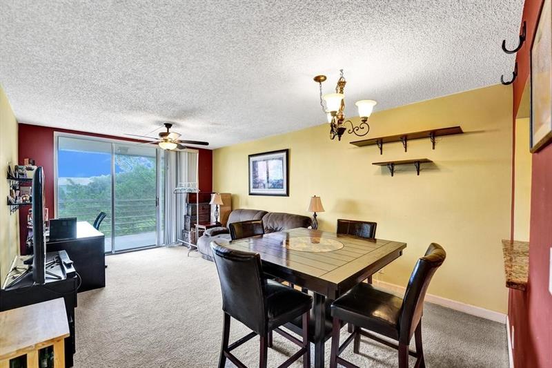Image 11 of 54 For 9230 Lagoon Pl  406