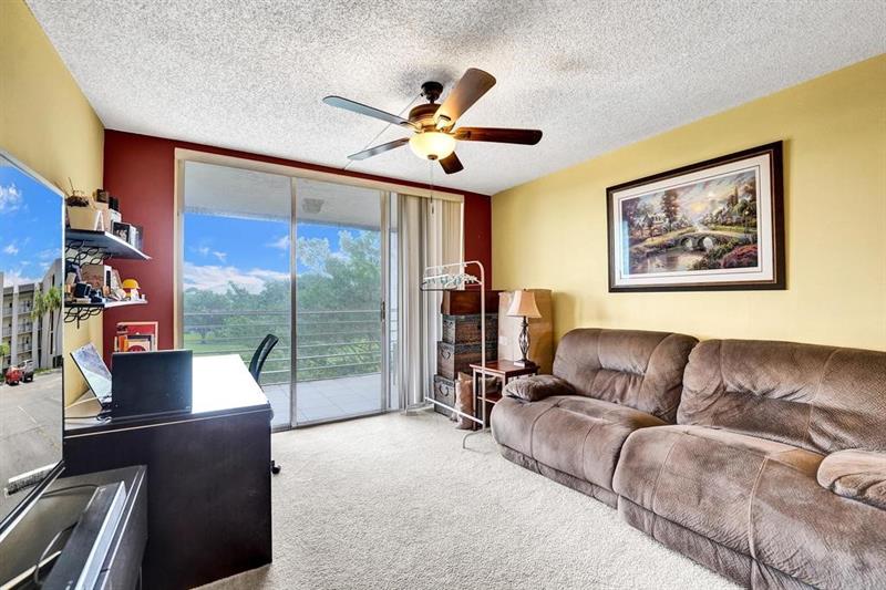 Image 17 of 54 For 9230 Lagoon Pl  406