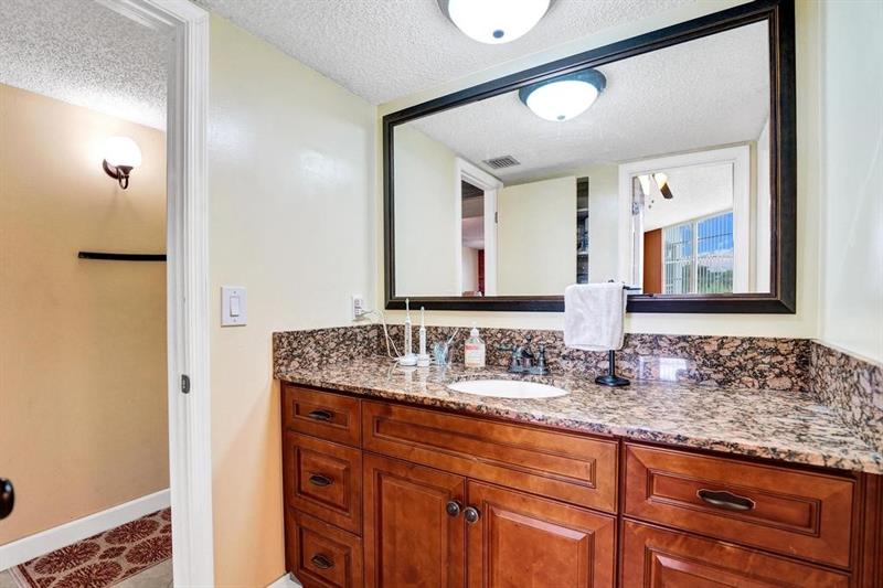 Image 27 of 54 For 9230 Lagoon Pl  406