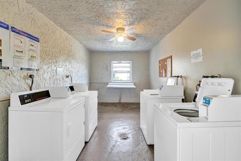 Image 35 of 54 For 9230 Lagoon Pl  406