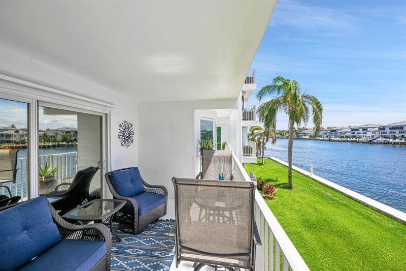 Image 10 of 19 For 1536 15th Ct  207