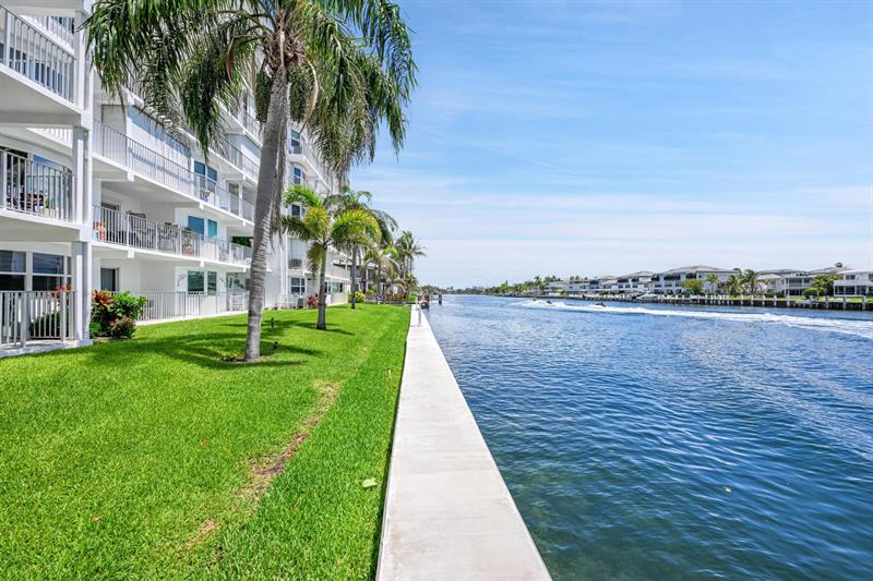 Image 16 of 19 For 1536 15th Ct  207