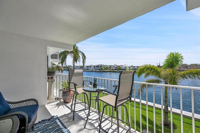 Image 3 of 19 For 1536 15th Ct  207