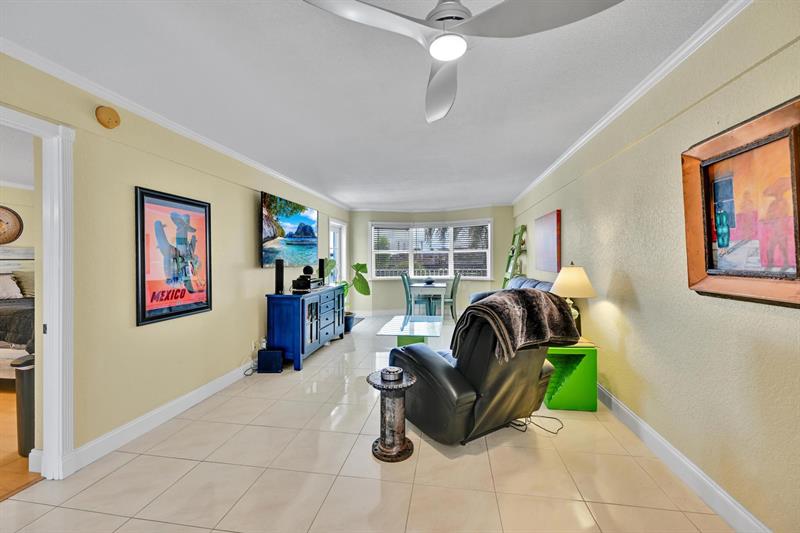 Image 4 of 19 For 1536 15th Ct  207