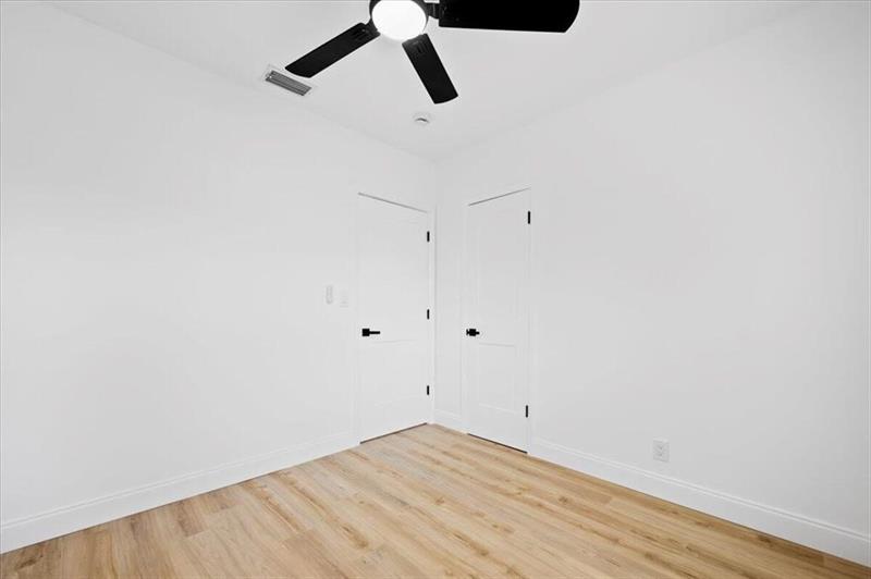 Image 9 of 20 For 1209 14th Court S