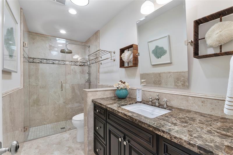 Image 17 of 55 For 1431 Ocean Blvd #17