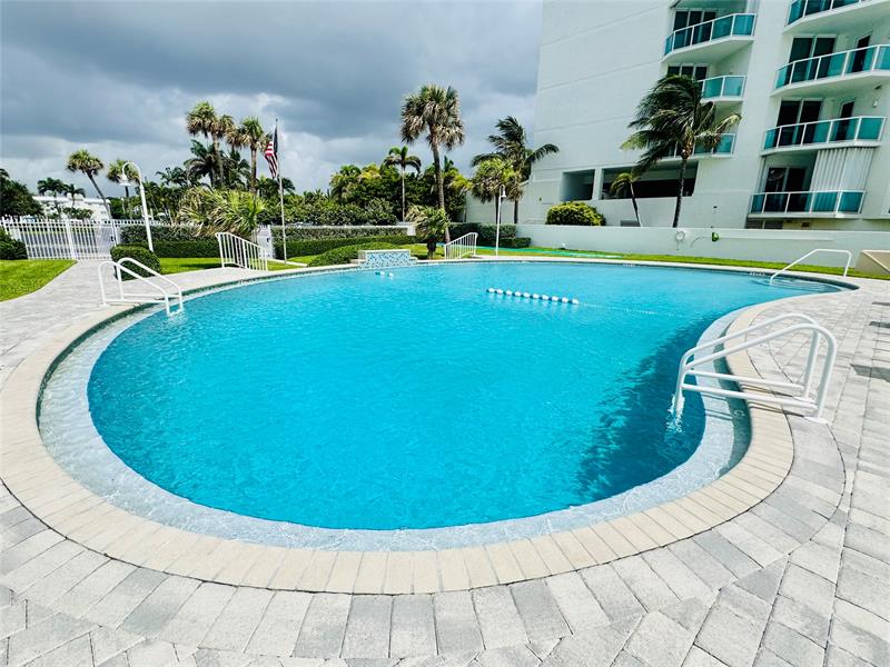 Image 46 of 55 For 1431 Ocean Blvd #17