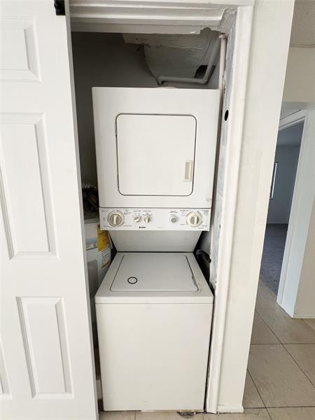 Image 9 of 15 For 11626 Royal Palm Blvd  11626