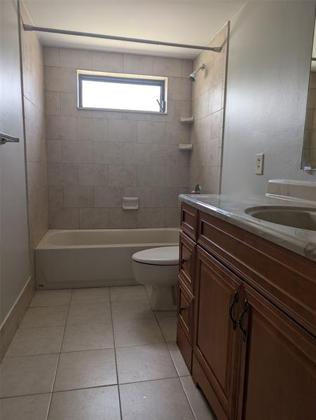 Image 16 of 29 For 11256 Taft St  11256