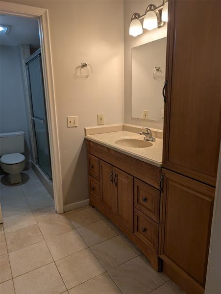 Image 19 of 29 For 11256 Taft St  11256
