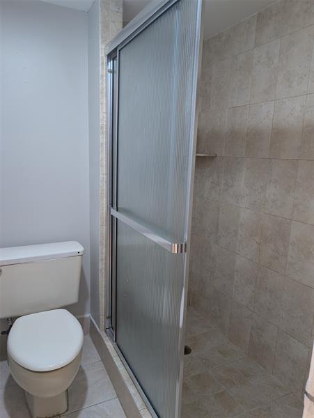 Image 20 of 29 For 11256 Taft St  11256