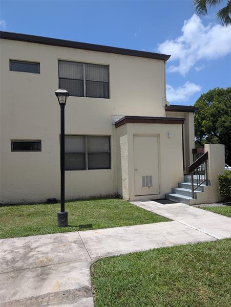 Image 3 of 29 For 11256 Taft St  11256