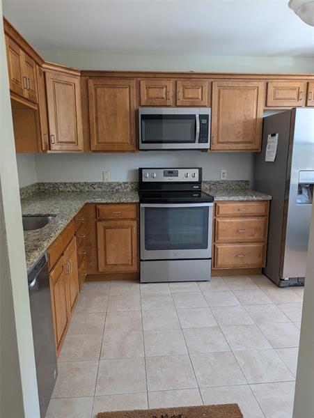 Image 7 of 29 For 11256 Taft St  11256