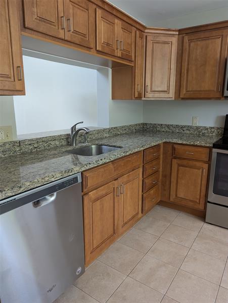 Image 9 of 29 For 11256 Taft St  11256