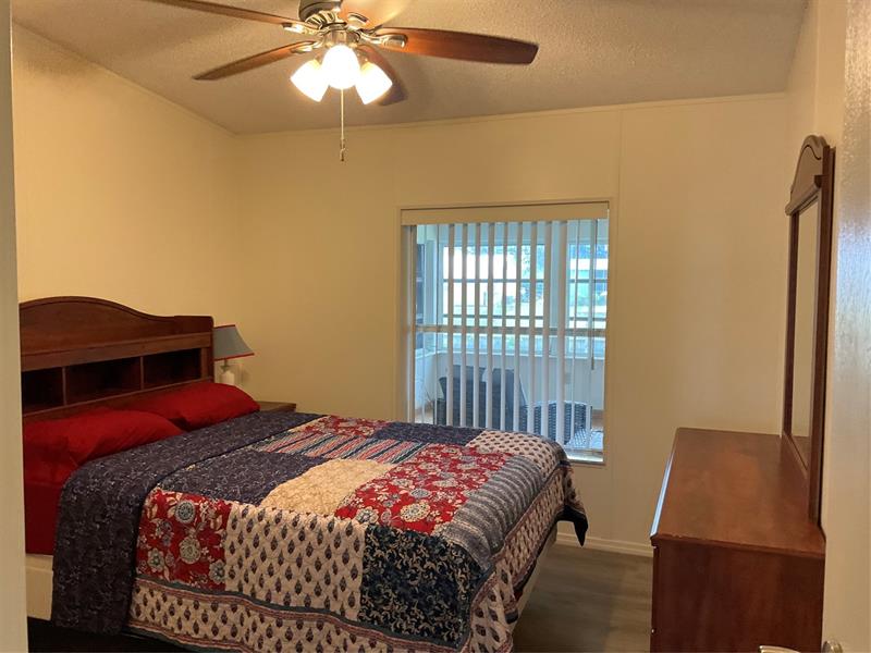 Image 31 of 67 For 2128 32nd St