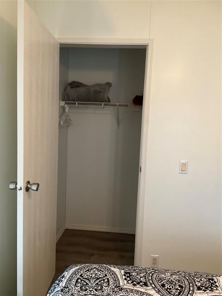 Image 33 of 67 For 2128 32nd St