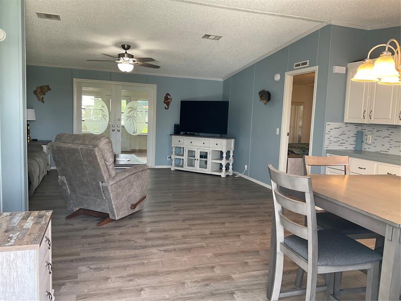 Image 47 of 67 For 2128 32nd St