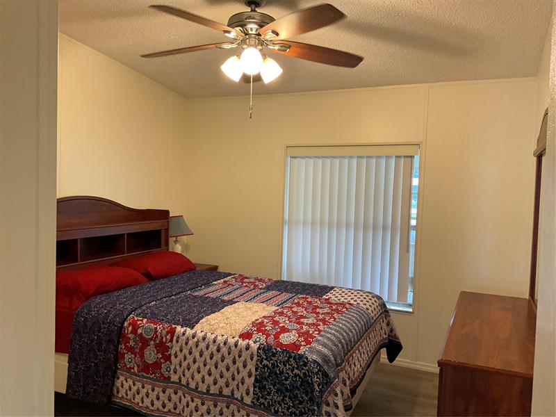 Image 53 of 67 For 2128 32nd St