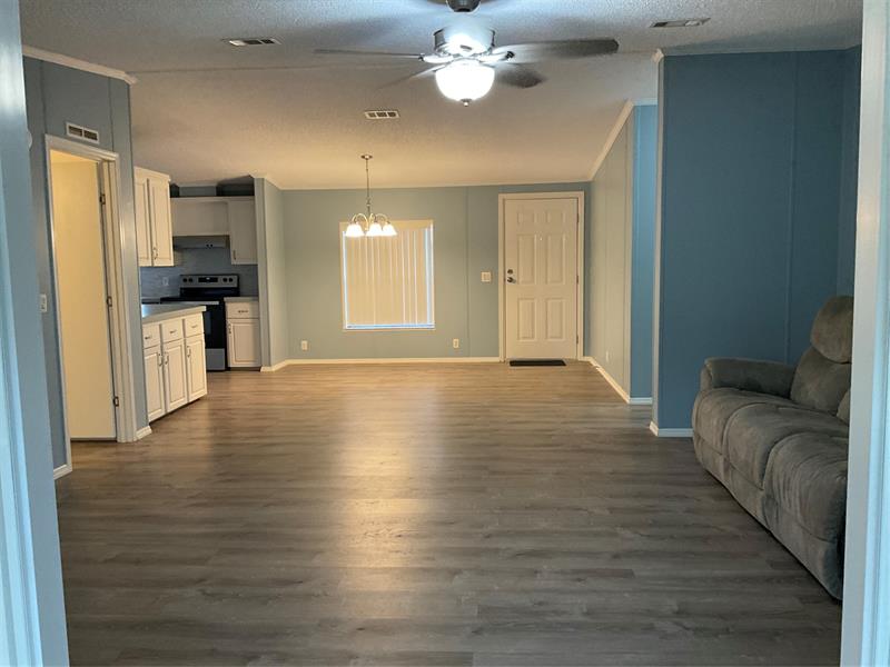 Image 57 of 67 For 2128 32nd St