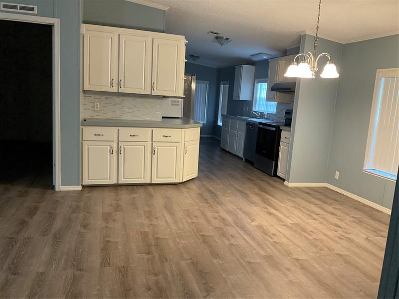 Image 64 of 67 For 2128 32nd St