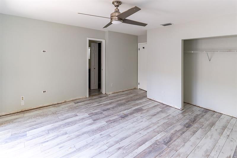 Image 8 of 16 For 5449 56th Ct
