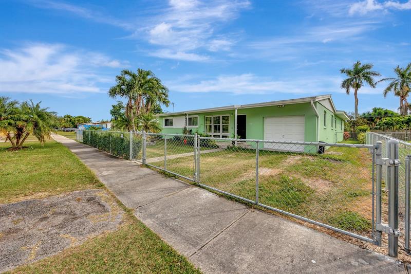 Details for 1710 9th St  , Homestead, FL 33030