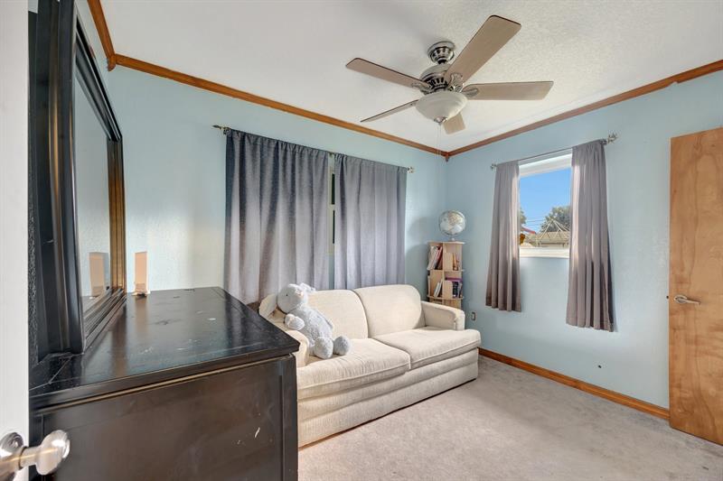 Image 13 of 15 For 1710 9th St  