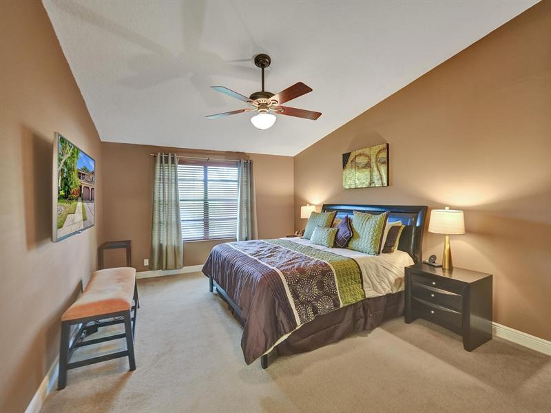 Image 21 of 43 For 9113 Vineyard Lake Dr
