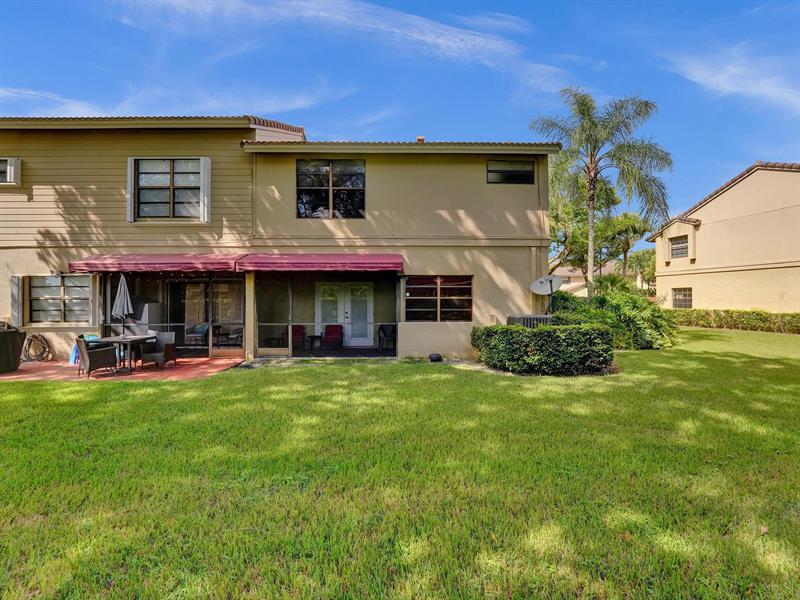 Image 38 of 43 For 9113 Vineyard Lake Dr