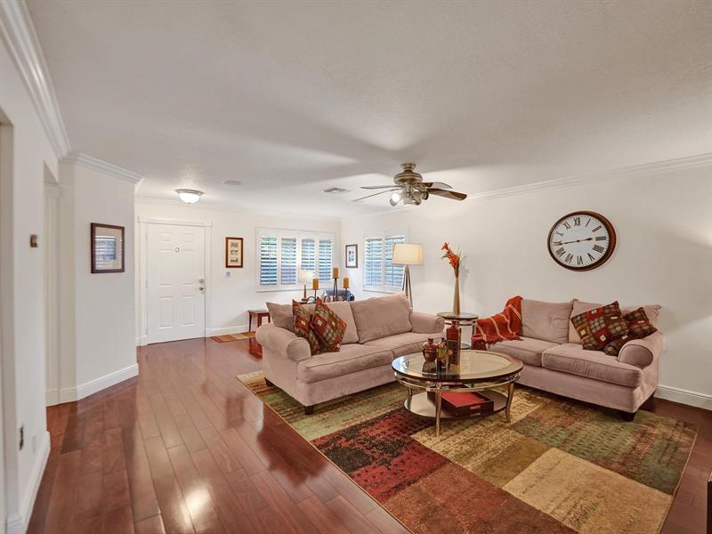 Image 4 of 43 For 9113 Vineyard Lake Dr