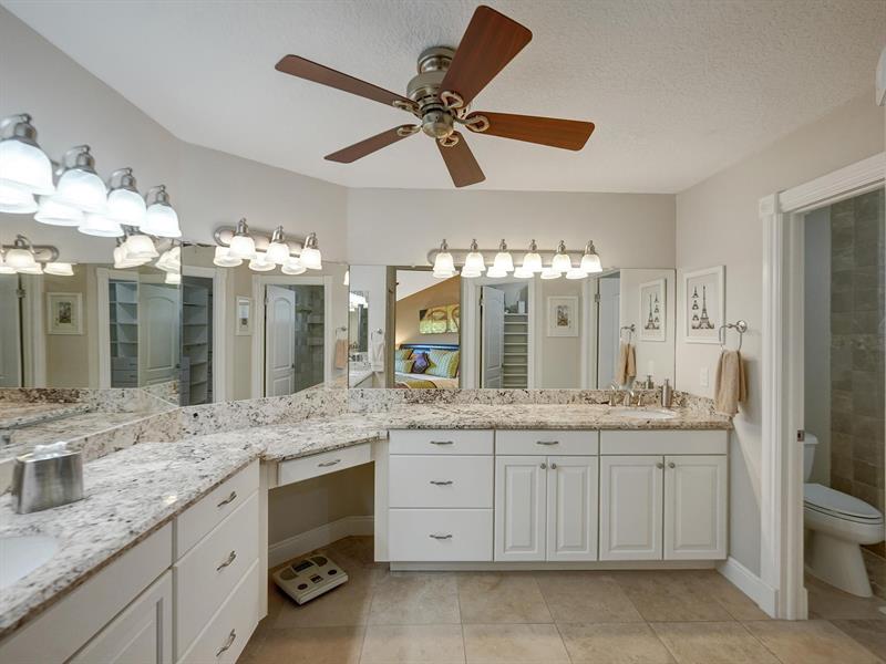 Image 6 of 43 For 9113 Vineyard Lake Dr