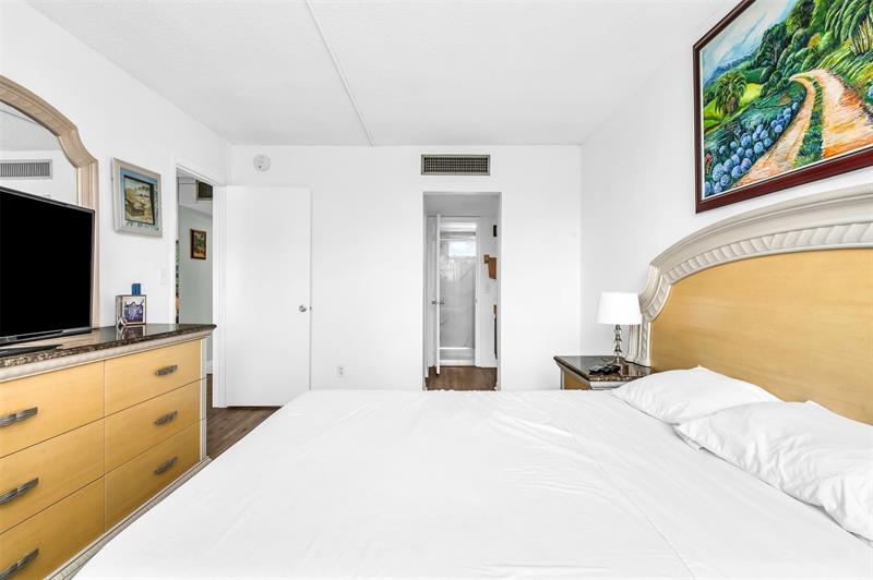 Image 15 of 39 For 6071 61  207