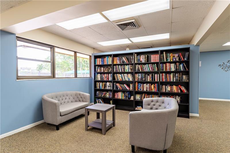 Image 30 of 39 For 6071 61  207