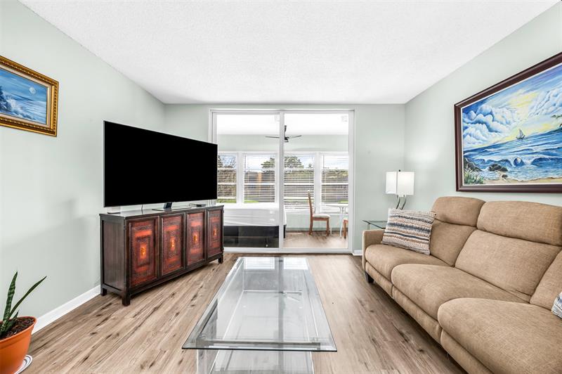 Image 8 of 39 For 6071 61  207