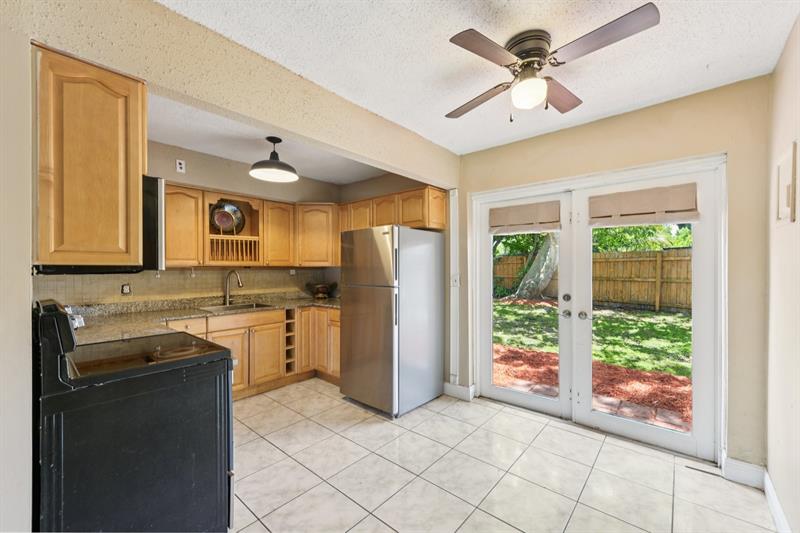 Image 12 of 28 For 1520 47th Ter