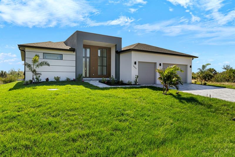 Image 3 of 40 For 14431 Artesia Avenue