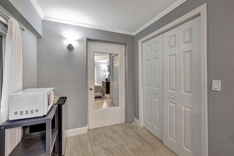 Image 41 of 52 For 1506 3rd Ave