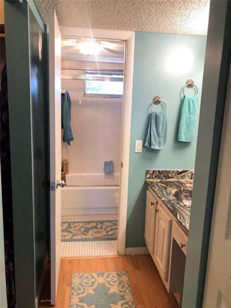 Image 13 of 19 For 6161 57th Ct  204