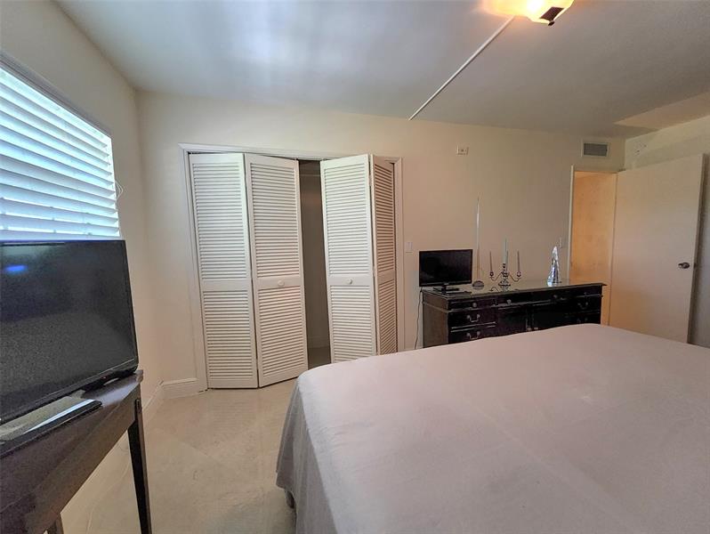 Image 13 of 23 For 3151 Palm Aire Dr  309