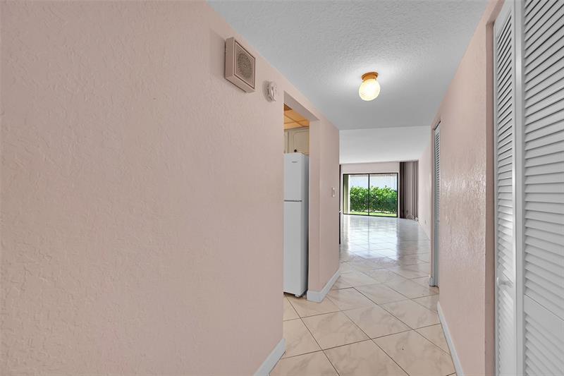 Image 5 of 34 For 860 6th Ave  304