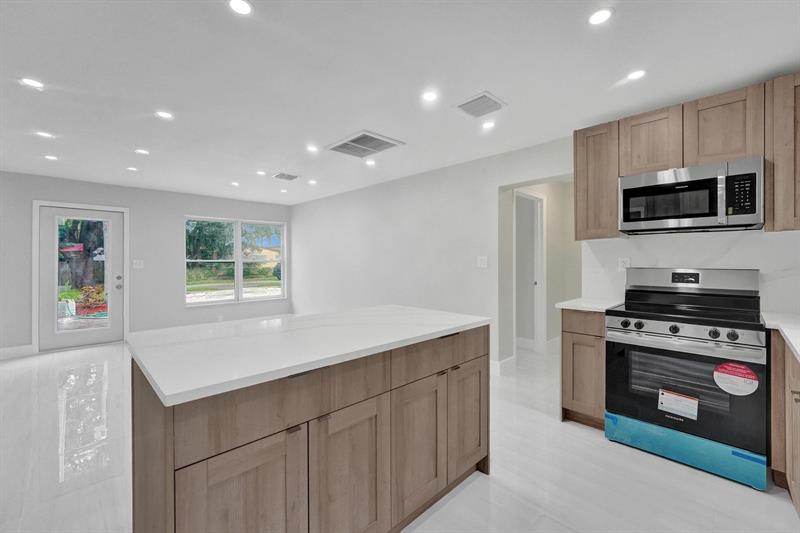 Image 6 of 19 For 3721 66th Ave
