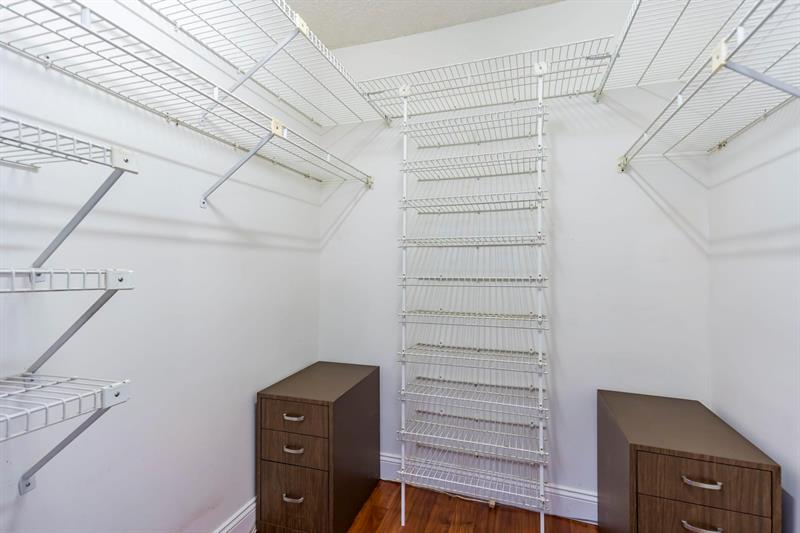 Image 11 of 30 For 7730 50th St  509
