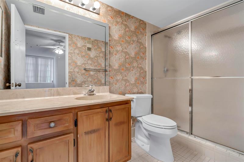 Image 13 of 30 For 7730 50th St  509