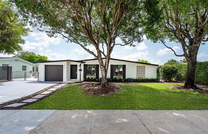 Details for 18101 84th Ave, Hialeah, FL 33015