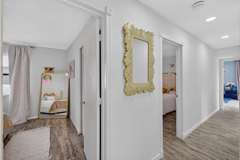 Image 37 of 69 For 1661 Oak Knoll Cir