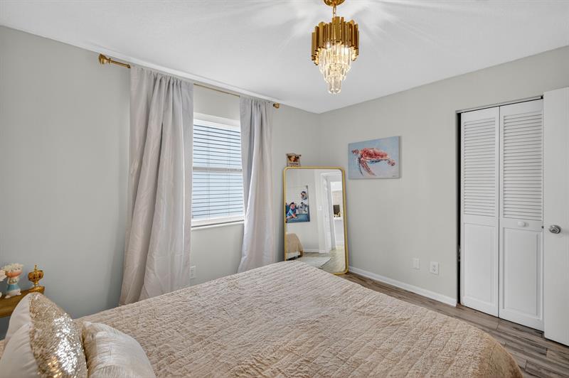 Image 46 of 69 For 1661 Oak Knoll Cir
