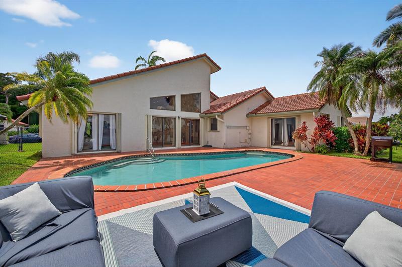 Image 50 of 69 For 1661 Oak Knoll Cir