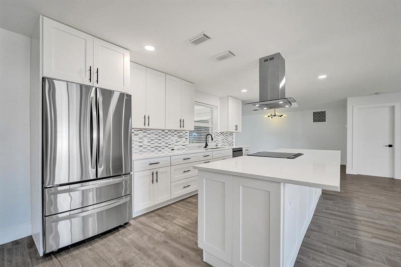 Details for 11600 26th St, Plantation, FL 33323