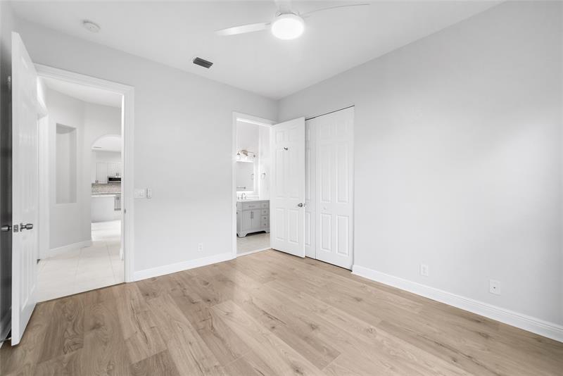 Image 42 of 91 For 7098 111th Ter