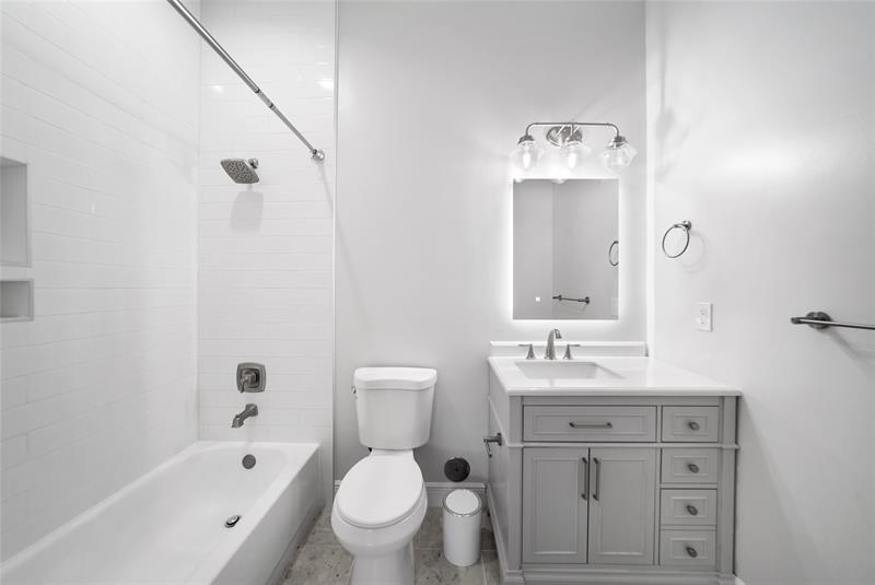 Image 43 of 91 For 7098 111th Ter